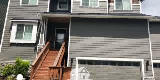 Beautiful Tumwater Home with Stunning Kitchen  Spacious Layout Gallery 1