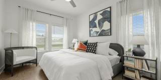 Maggie Flats Gallery 12