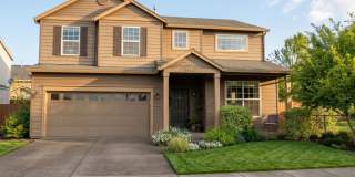 Lovely Spacious 4 Bedroom Home Located in Oregon City Gallery 1