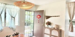 PARTIALLY FURNISHED 3br/2.5ba/2pkg Townhouse w/ENCL yard! Gallery 6