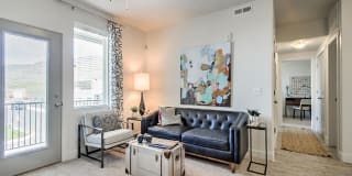 Avanti at Farmington Station Gallery 5