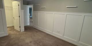 Spacious 5-Bedroom Riverview Home Gallery 39