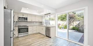 7021 Seal Circle Gallery 1