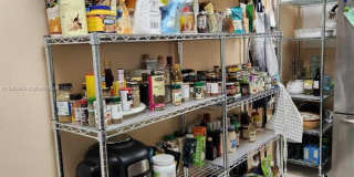 70 Bay Colony Ln Gallery 39