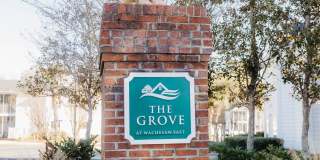 4426 Gold Flower Loop - 3D2 Gallery 16