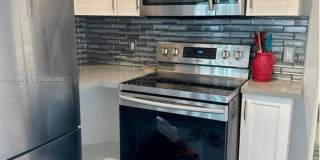 1432 NE 5th Ave Gallery 3