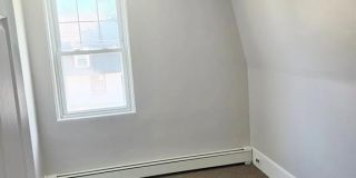 7 Oak Street Gallery 13