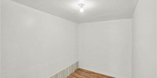 1045 Flemington St Gallery 21