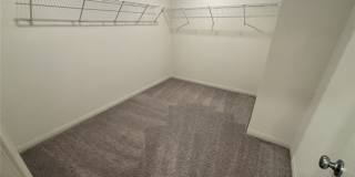 7008 Dandelion Park Avenue Gallery 76