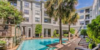 Elan at Bluffview Gallery 18