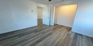 1102 Jackson Street Gallery 13