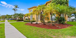 18794 SW 17th Ct Gallery 3