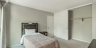 3BD, 2.5BA Arapahoe Lake Park Townhome Near DTC Gallery 25