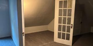 Adorable 3 Bedroom, 2 Bath on N Summit Gallery 13