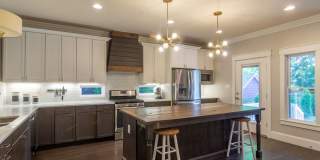 Great cottage house just off Ellington Pkwy-close to downtown! Gallery 7