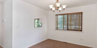 Large Home in Stonegate! Gallery 11