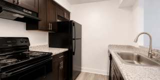 Camelot East Apartments Gallery 14