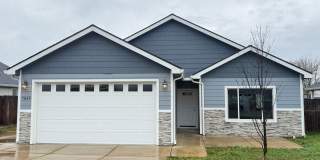 Quiet Cul-De-Sac Living in White City Gallery 1