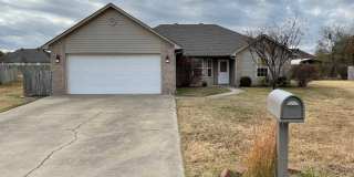 3 Bedroom/ 2Bath Minutes from NEA Available NOW Gallery 1