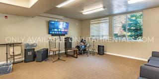 843 E 620 N Gallery 21
