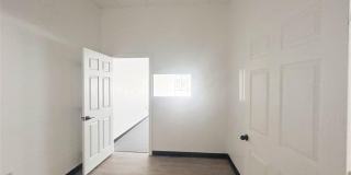 610 E Tyler Street Gallery 9