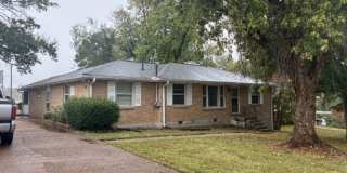 One Level Brick Home near I-24 & Haywood Ln Gallery 1