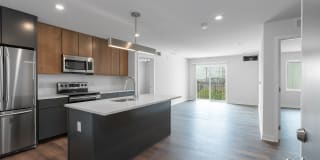 Graduate Pointe Gallery 49