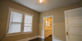 1727 Nolan Gallery 20
