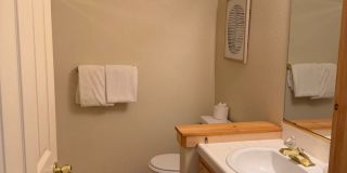 Long Term Furnished Rental- Tahoe Donner Condo $2700 Lease to Locals Available 9/1 Gallery 10