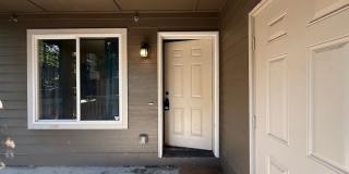 Spacious 4BD/1.5BA Home with HOA Amenities, Garbage/Water/Sewer Included! Gallery 1