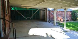 **COMING SOON!!** Spacious 2 Bedroom, 1 Bathroom Home near Convenient Old Town Pittsburg Gallery 18