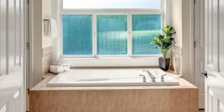4Bd/2.5Ba Kirkland Home Gallery 27