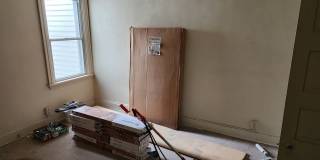 304 Main St Gallery 1