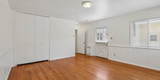 3Bd/2ba Home w/parking in Santa Monica Gallery 34