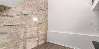 ALAMO HEIGHTS  |  TOWNHOME  |  REMODELED  |  HUGE TERRACE Gallery 18