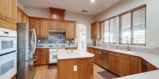 1922 Fernbrook Court Gallery 10