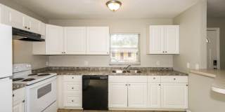 8415 North 10th Street Gallery 8