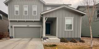 HUGE 3BR Home Built in 2020 with Office, Loft  Mountain Views Gallery 1