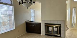 ****NOW AVAILABLE*** Bed 2 Bath with SPARKLING POOL near 40th St & Chandler Blvd ***Kyrene Schools*** Gallery 11