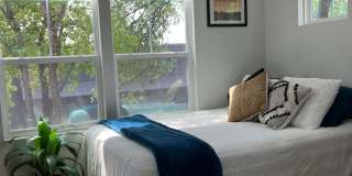 Beautiful 2 bedroom/2.5 bath in the heart of East Austin Gallery 13
