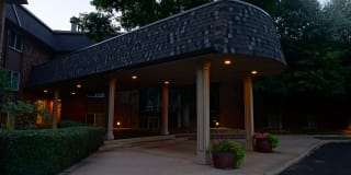 Glenlake Apartments Gallery 35