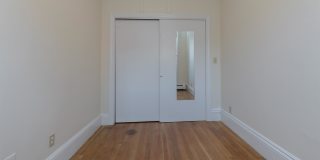 16 Yarmouth St., 4 Gallery 1