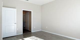 Beautiful Oak Leaf Preserve 3 Bedroom 2 Bathroom Smart Home Gallery 26