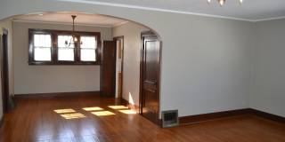One block from USF! Huge home with 4 bedrooms! Fenced in yard Gallery 6