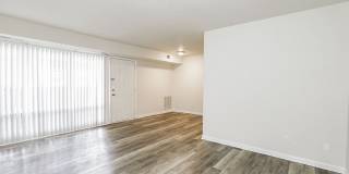 Peninsula Grove Apartments at Town Center Gallery 32