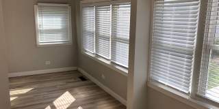 Large remodeled 4bed/2bath close to schools and transportation! Gallery 1