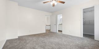 Fully Repainted 2be/1.5ba Duplex With Easy Access To The Highway Gallery 12