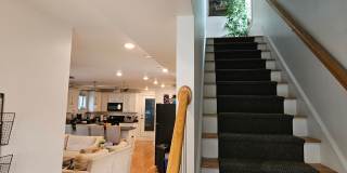Beautiful 5 bed penthouse unit in lower Allston available 9/1/26 Gallery 5