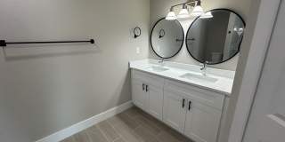 New construction 4/3  off Gator Circle Gallery 9