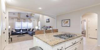 3 bedroom, 2 bathroom Midtown Beauty in Tulsa, OK! Gallery 7